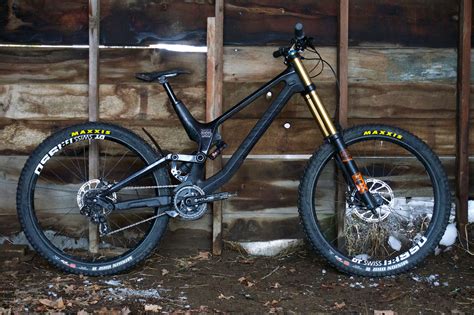 canyon sender|The Canyon Sender is one of the best downhill bikes on the market.